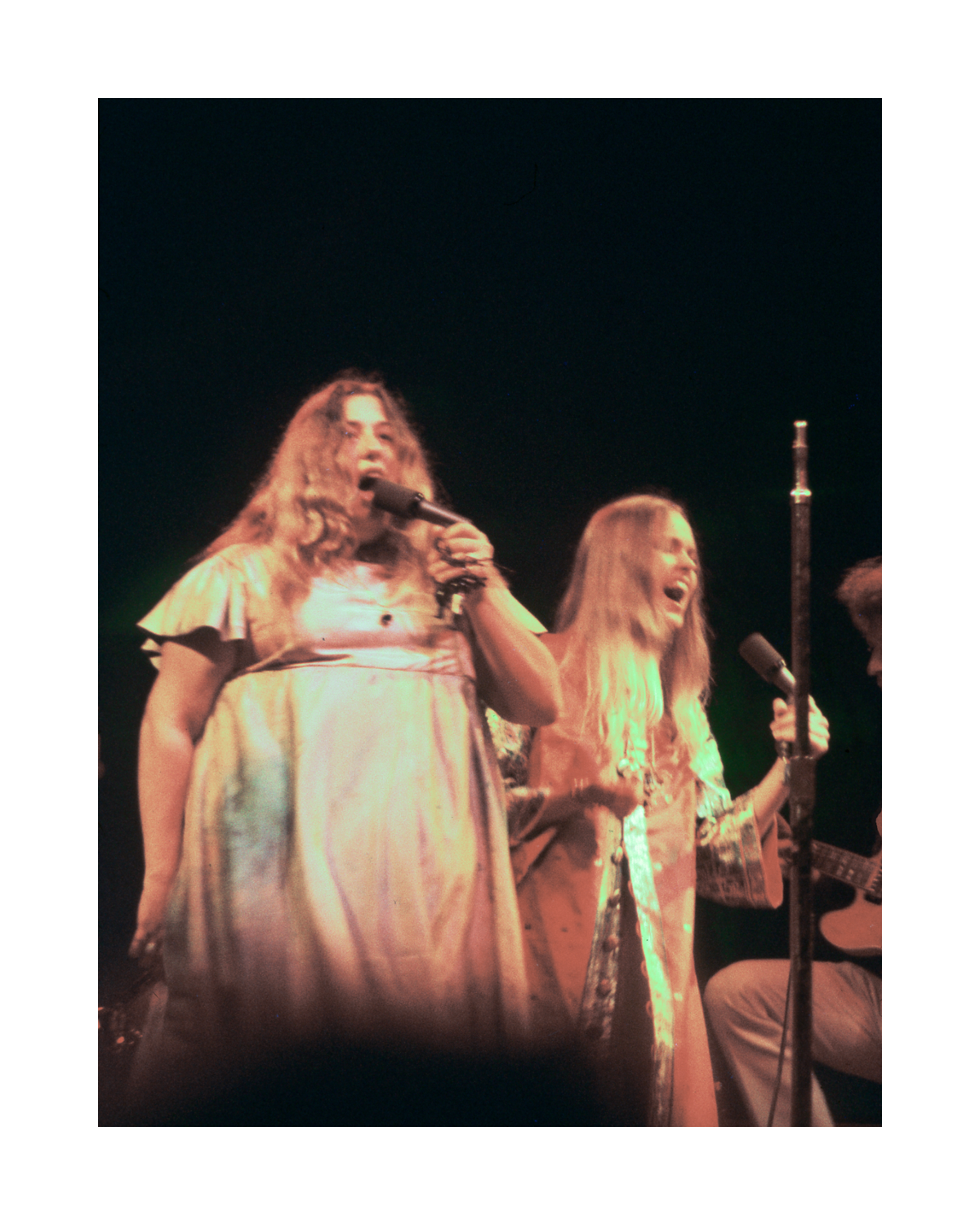 Mama Cass and Michelle Phillips Performing at Monterey Pop