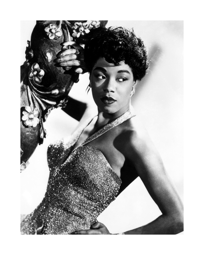 Johnny Cash joue de l'harmonica