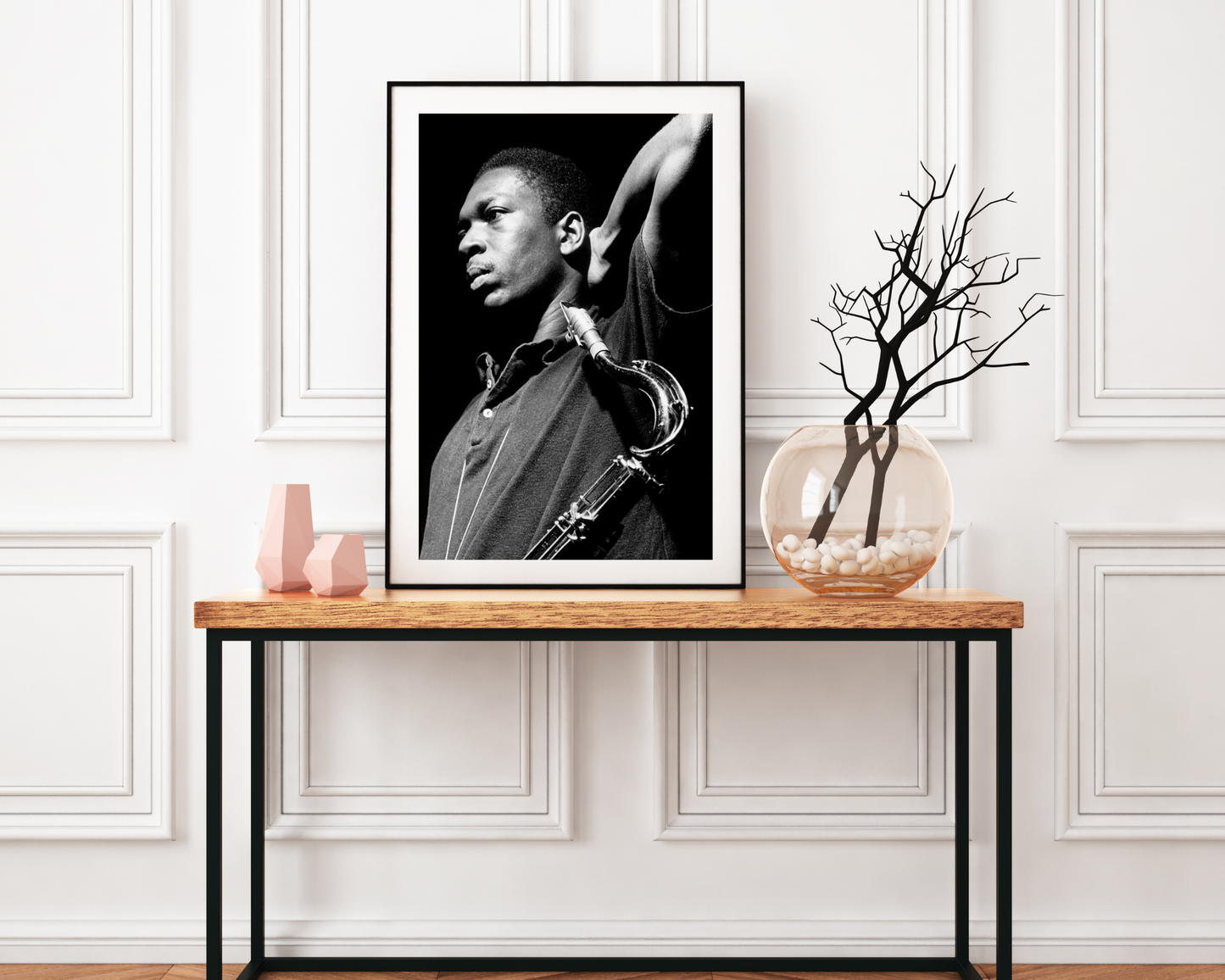 Johnny Cash joue de l'harmonica