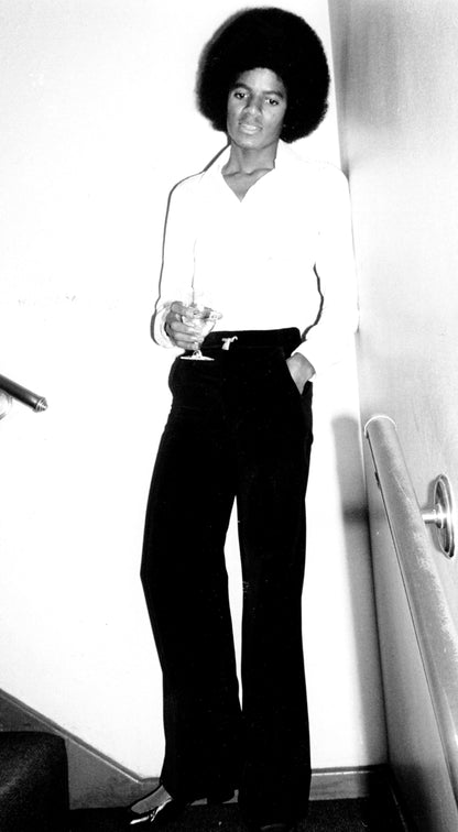 Johnny Cash spielt Mundharmonika