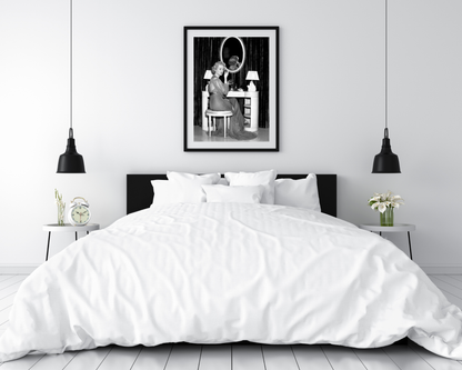 Johnny Cash joue de l'harmonica