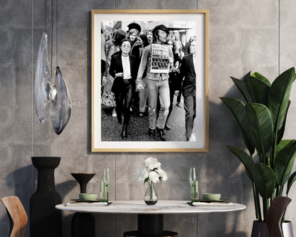 John Lennon and Yoko Ono in London