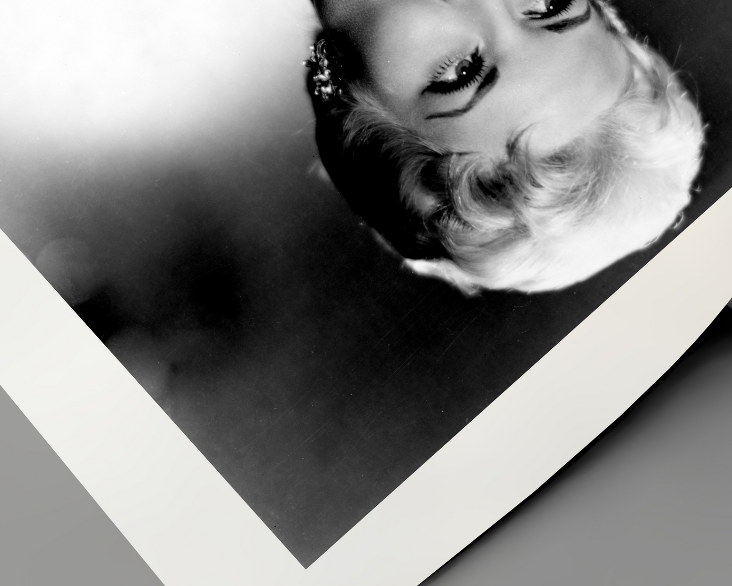 Johnny Cash spielt Mundharmonika