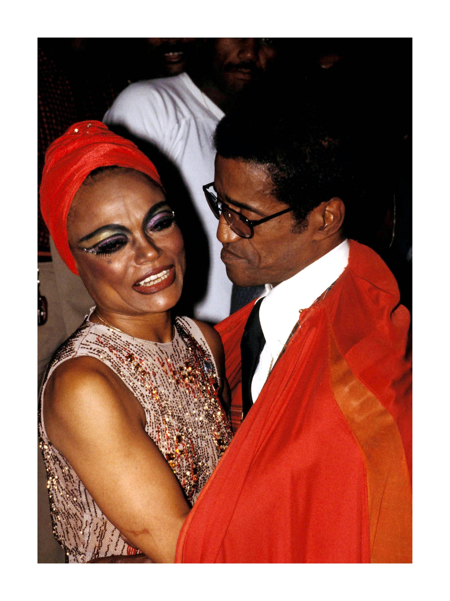 Johnny Cash spielt Mundharmonika