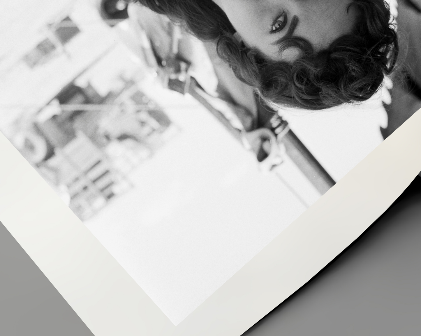 Elizabeth Taylor Behind the Scenes