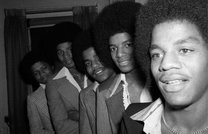 Johnny Cash spielt Mundharmonika