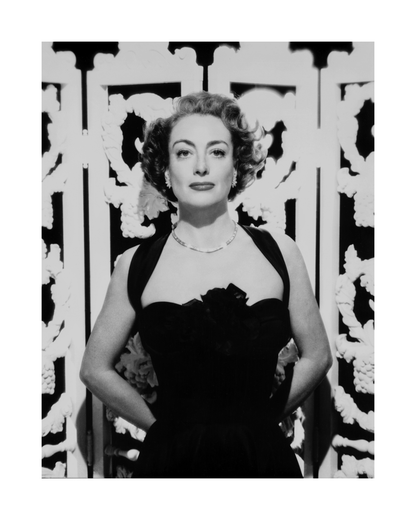 Joan Crawford: Stunning Elegance