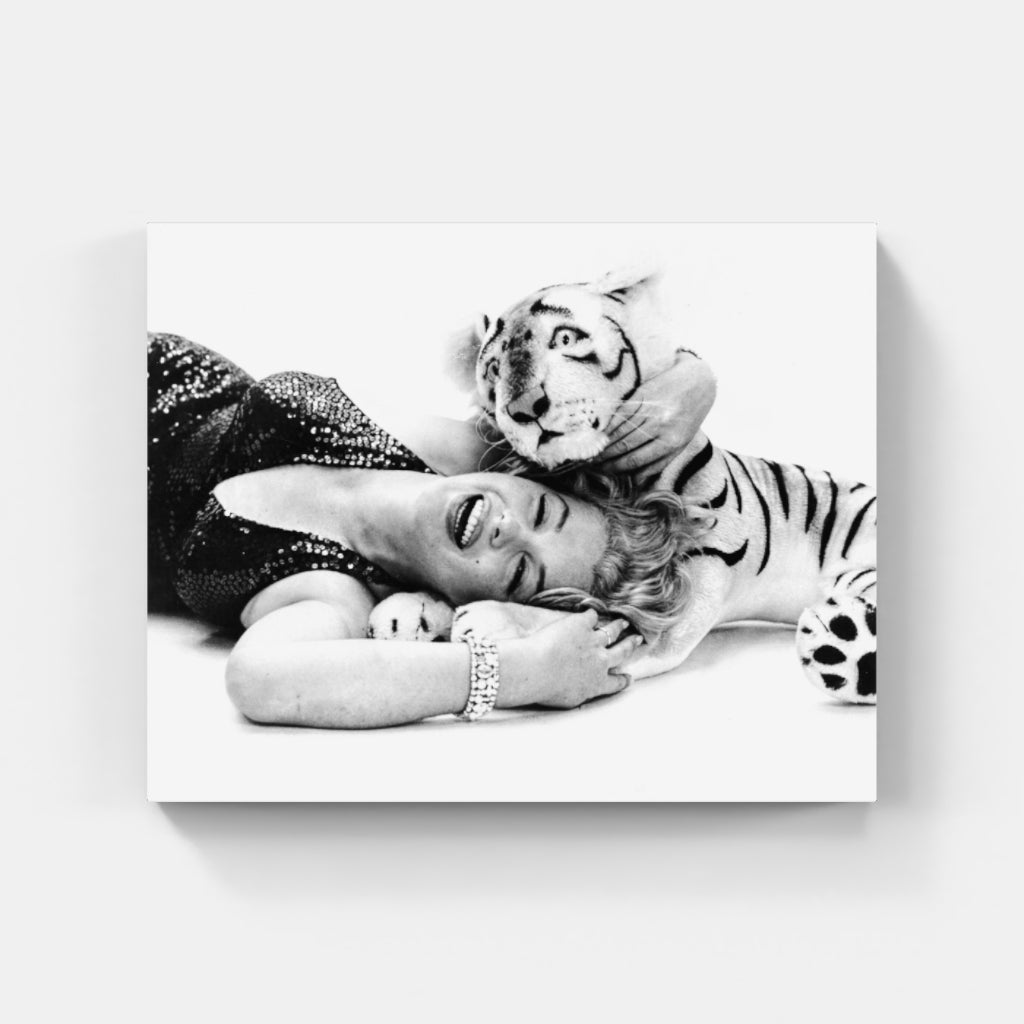 Marilyn Monroe with Tiger