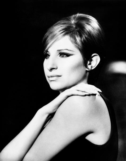 Johnny Cash joue de l'harmonica