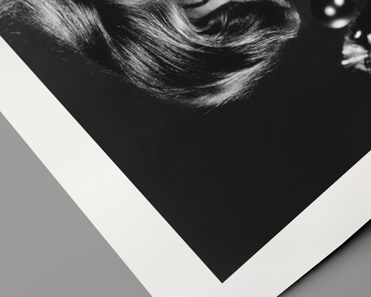 Ann-Margaret Decorating Christmas Tree