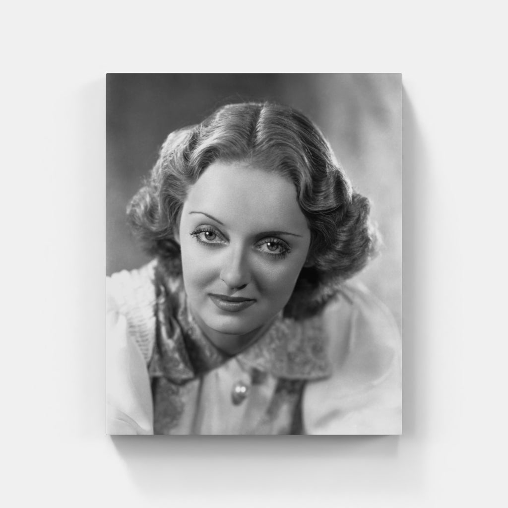 Bette Davis: Piercing Gaze