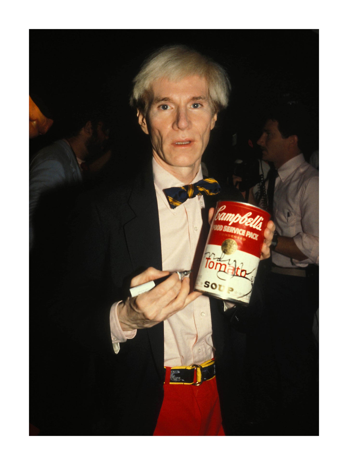 Johnny Cash spielt Mundharmonika