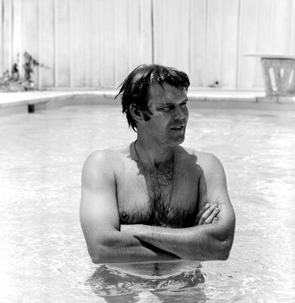 Johnny Cash spielt Mundharmonika