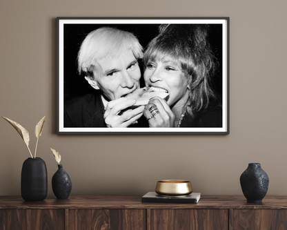 Johnny Cash spielt Mundharmonika