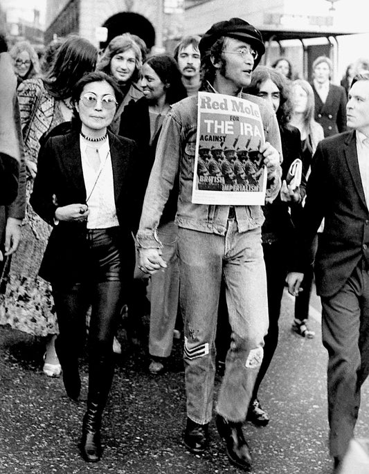 John Lennon and Yoko Ono in London