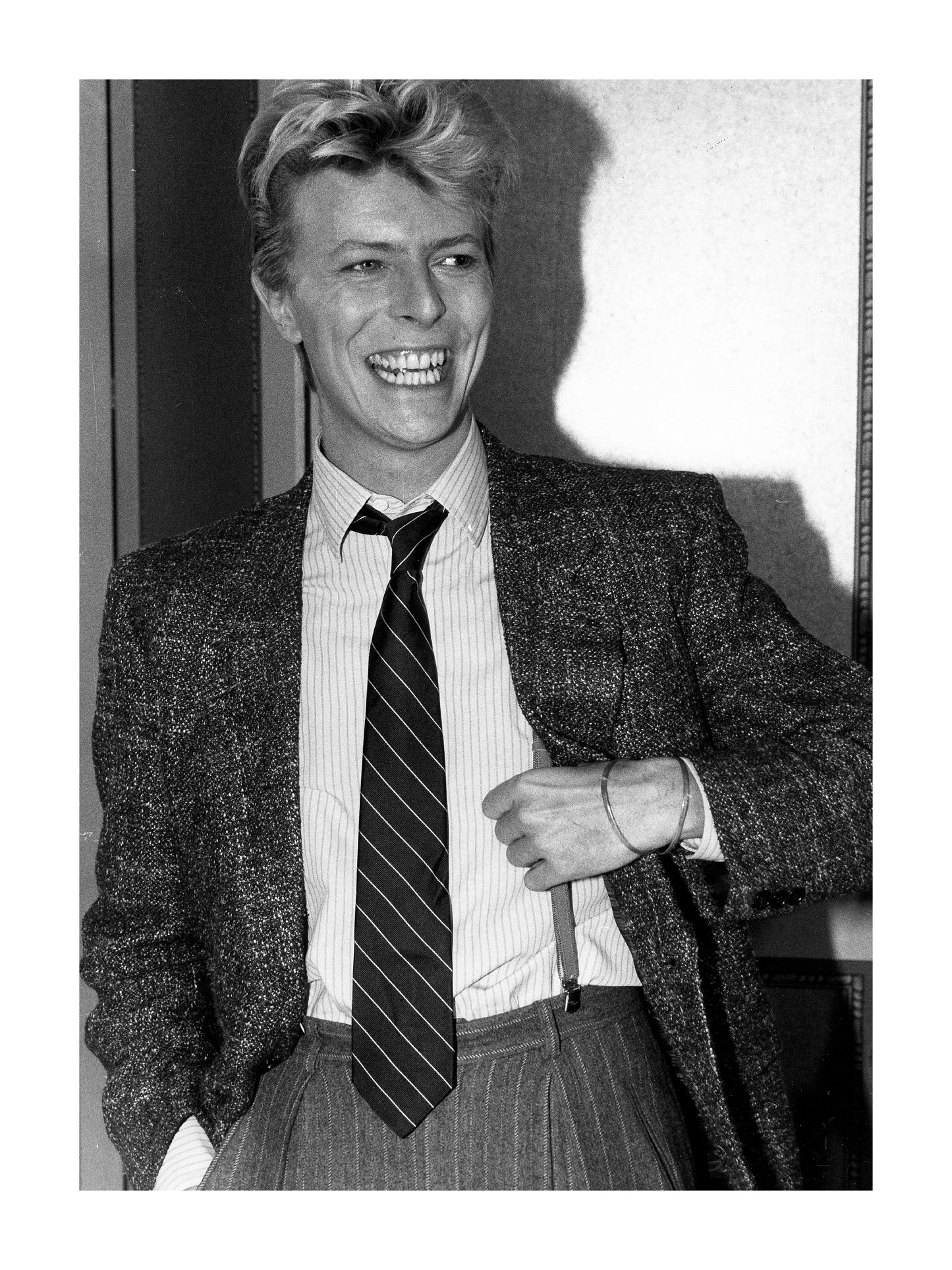 Johnny Cash spielt Mundharmonika