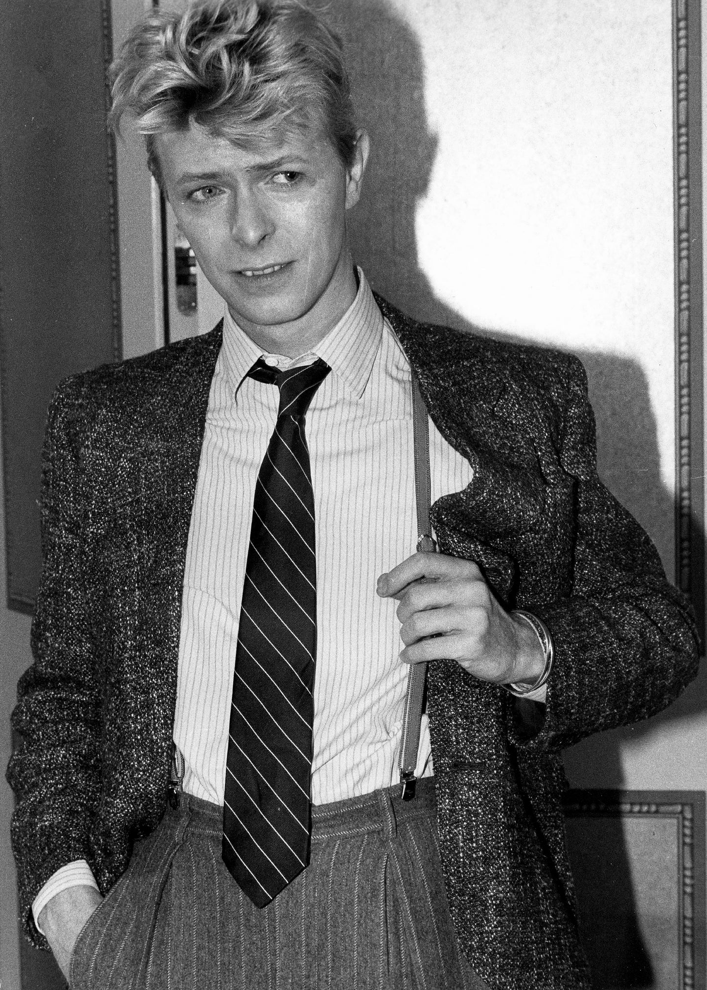 Johnny Cash spielt Mundharmonika