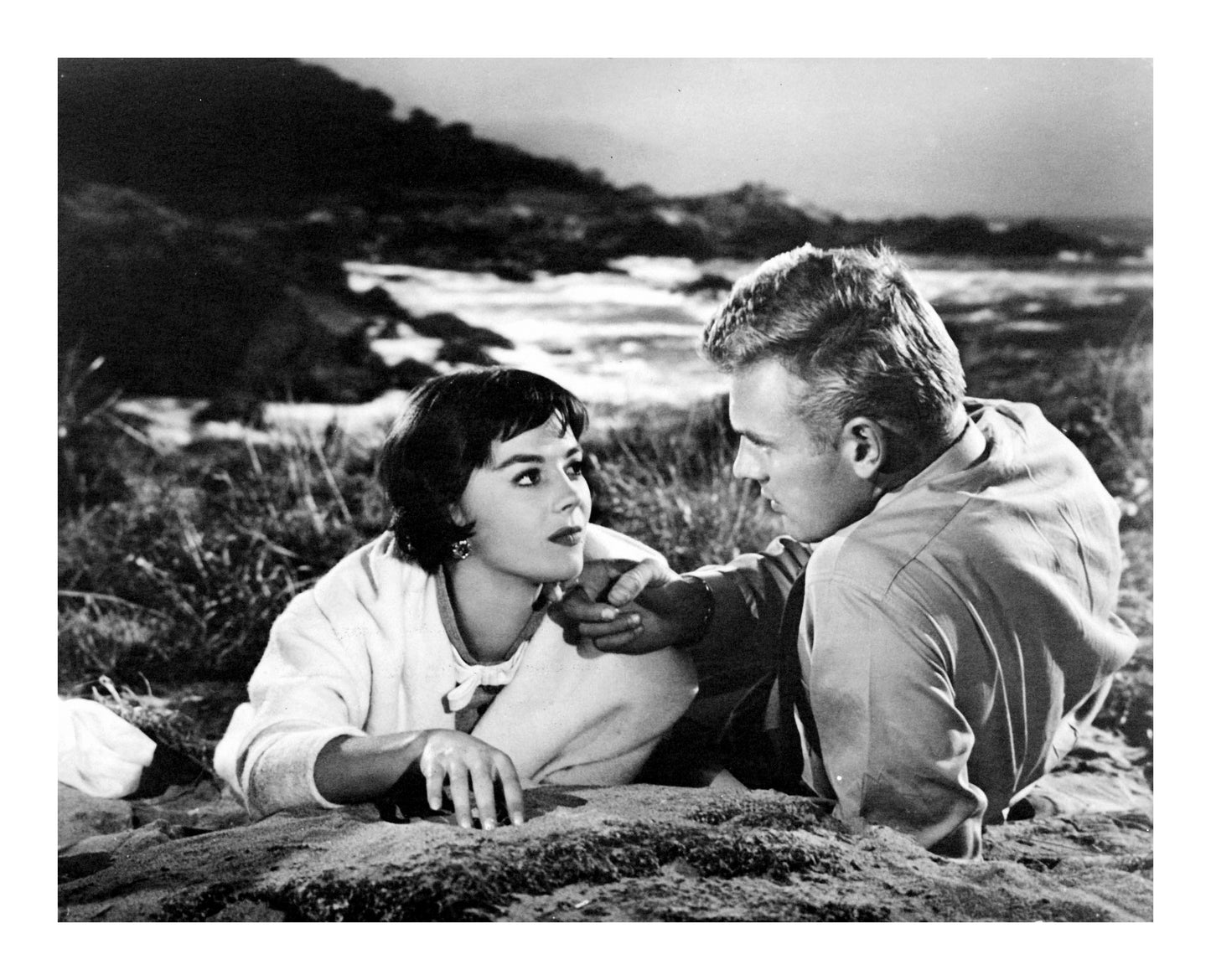 Natalie Wood and Tab Hunter in The Girl He Left Behind
