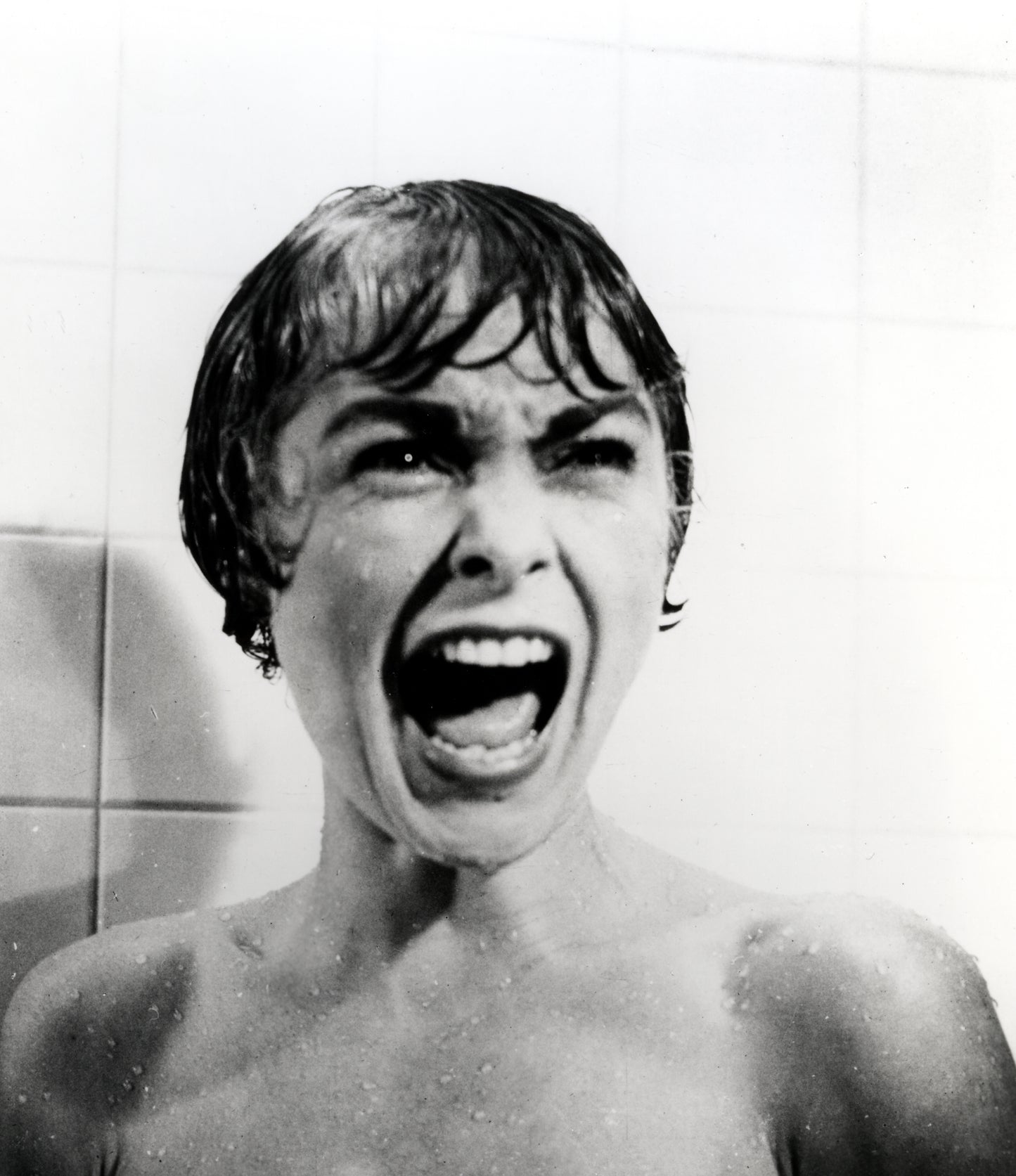 Johnny Cash joue de l'harmonica