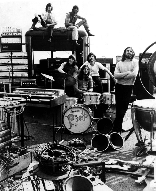 Pink Floyd Setting Up