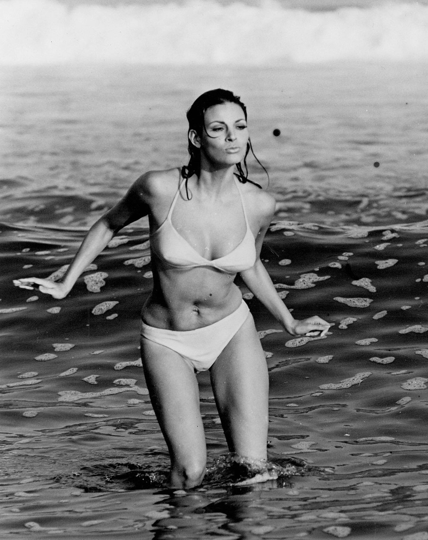 Raquel Welch Running in Bikini