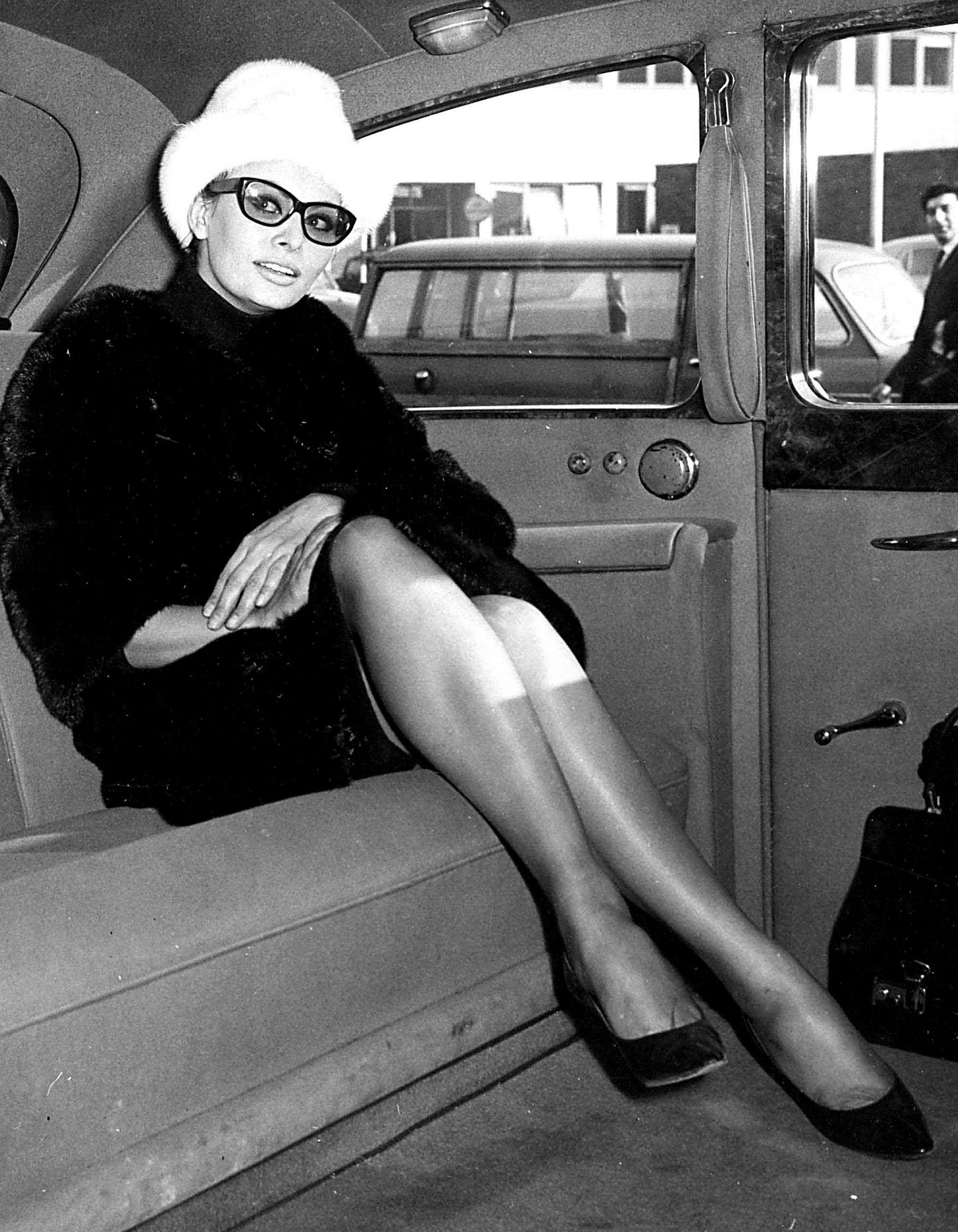 Sophia Loren in Car