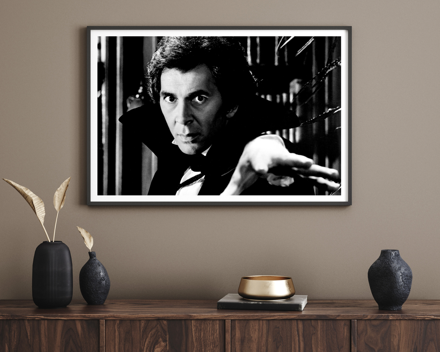 Johnny Cash spielt Mundharmonika