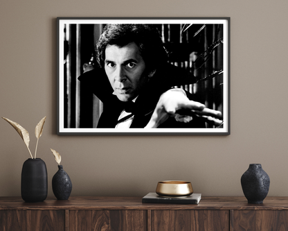 Johnny Cash spielt Mundharmonika