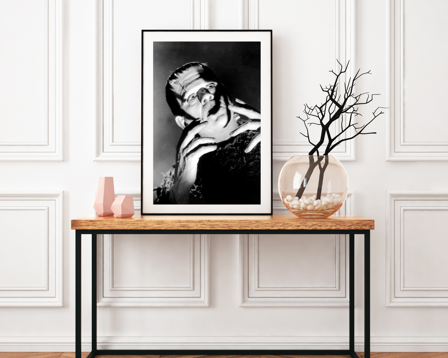 Johnny Cash joue de l'harmonica