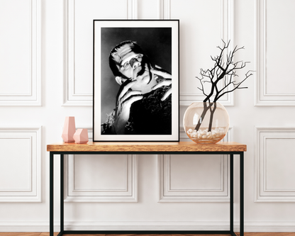 Johnny Cash joue de l'harmonica