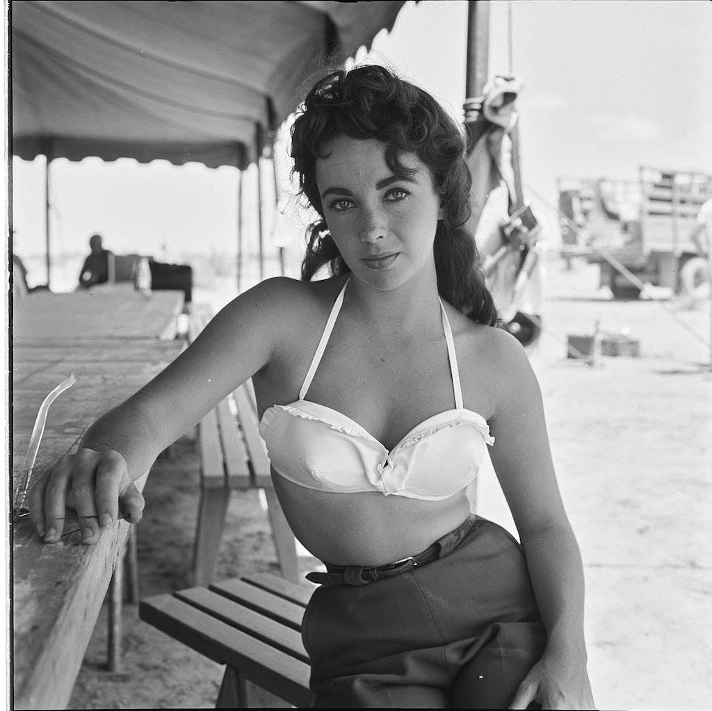 Elizabeth Taylor hinter den Kulissen