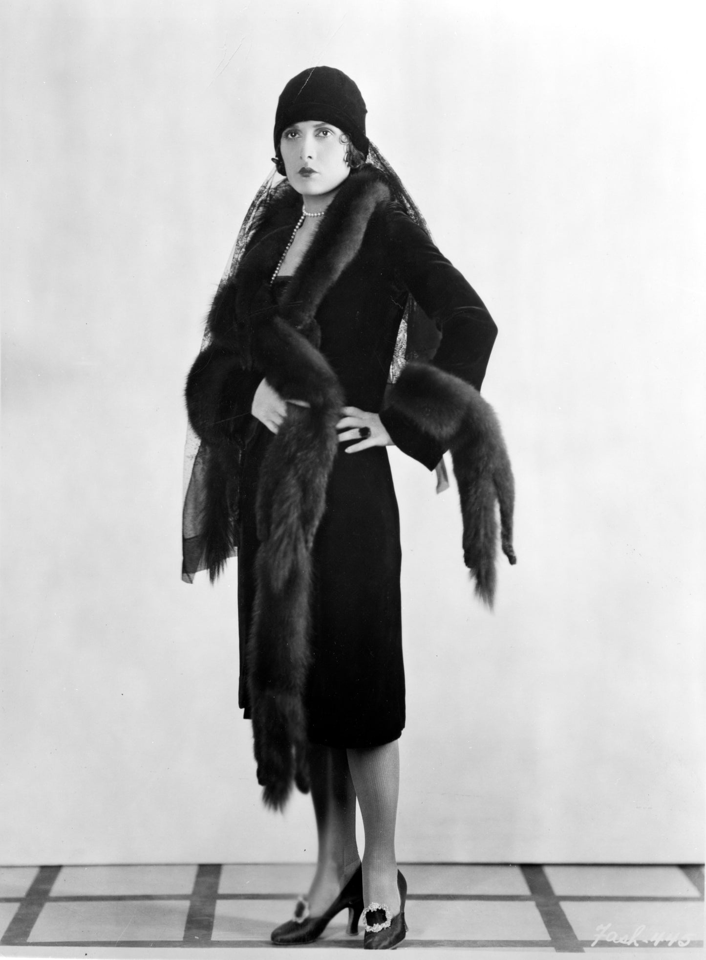 Evelyn Brent Posed in Fur