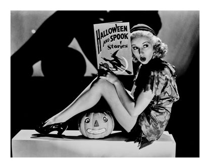 Johnny Cash joue de l'harmonica