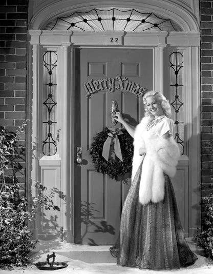 Johnny Cash joue de l'harmonica