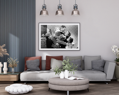 Johnny Cash joue de l'harmonica