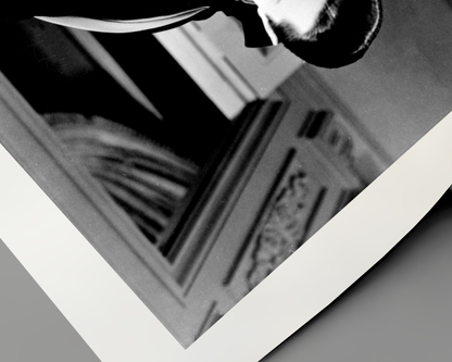 Johnny Cash joue de l'harmonica