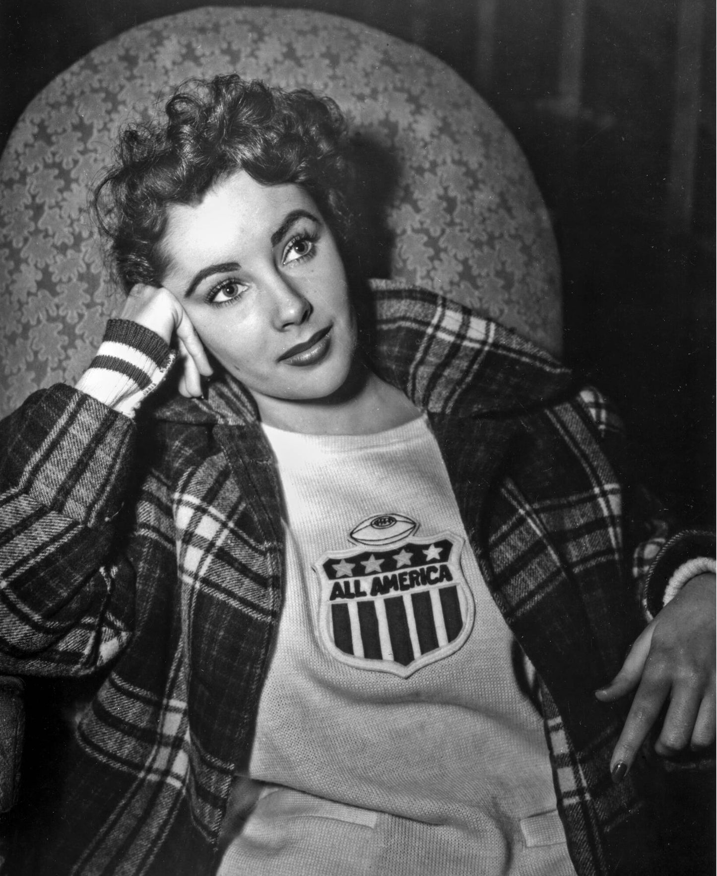 Liz Taylor im All America-Trikot