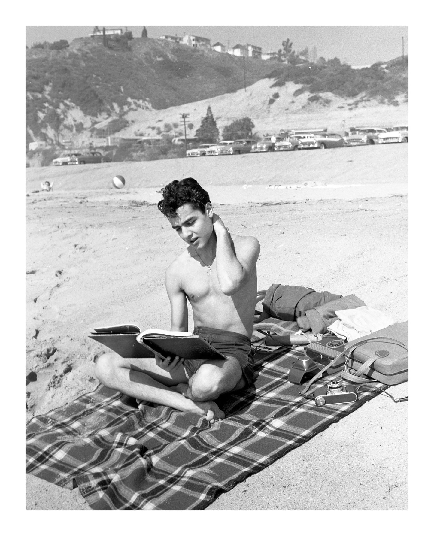 Sal Mineo: Beach Reading