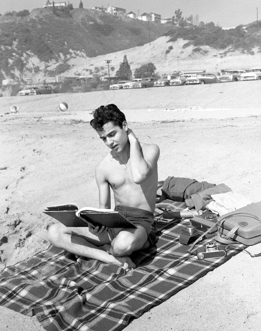 Sal Mineo: Beach Reading