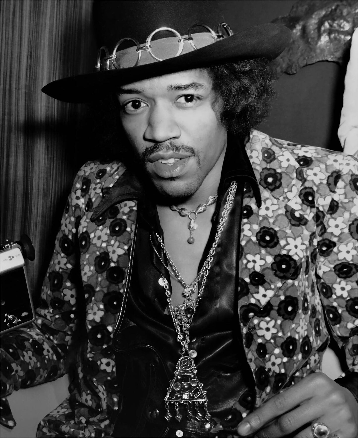 Jimi Hendrix Backstage