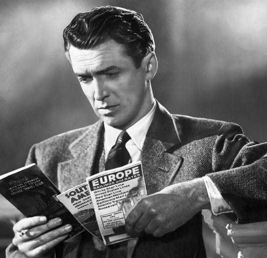 Johnny Cash joue de l'harmonica