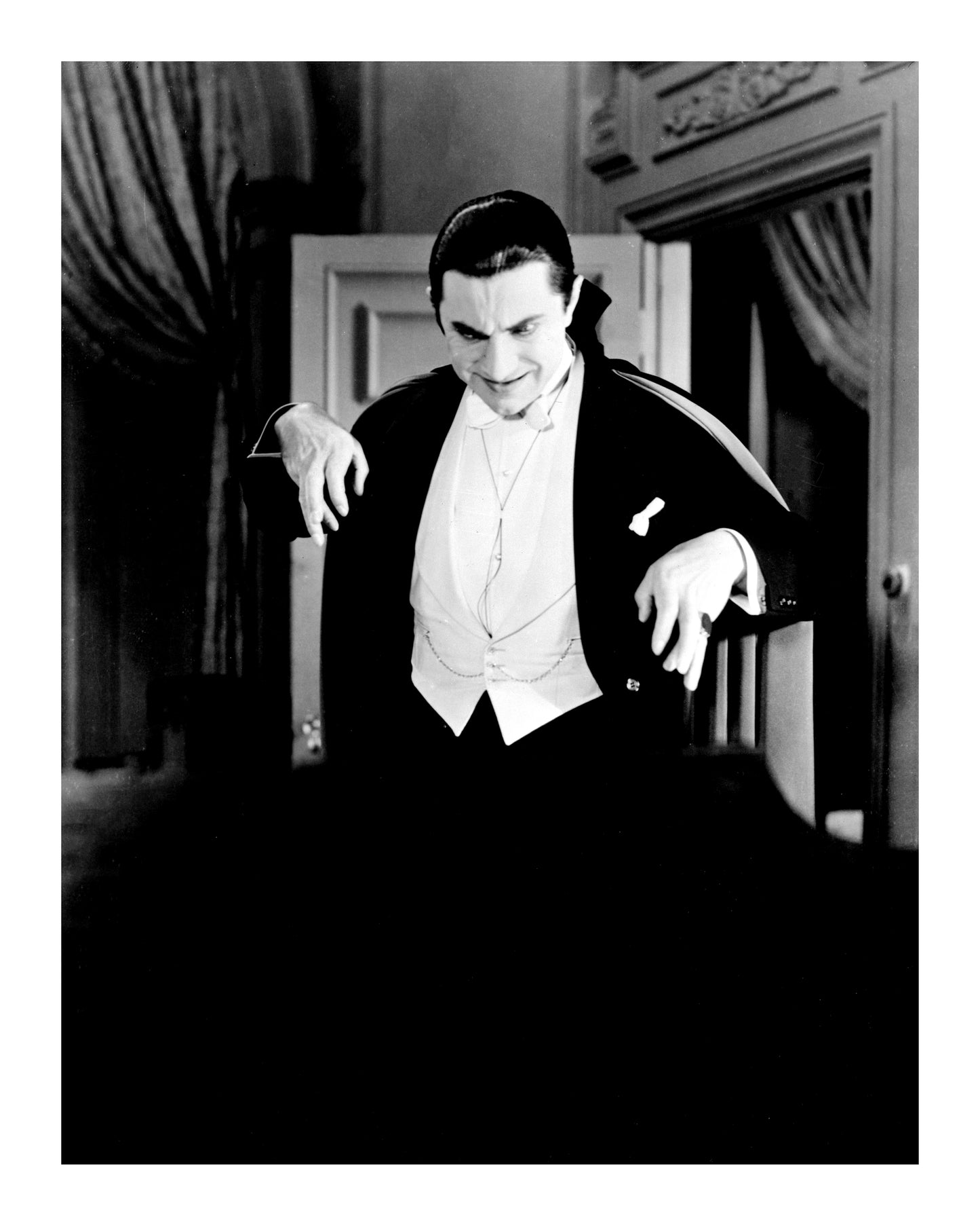 Johnny Cash joue de l'harmonica