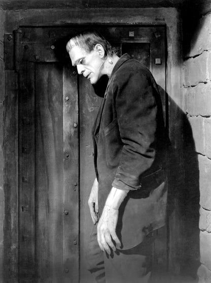 Johnny Cash joue de l'harmonica