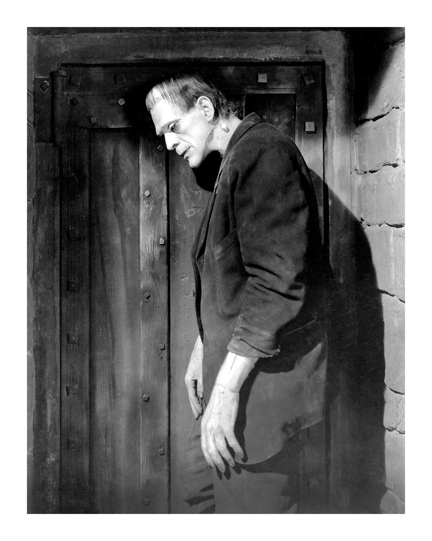 Johnny Cash joue de l'harmonica