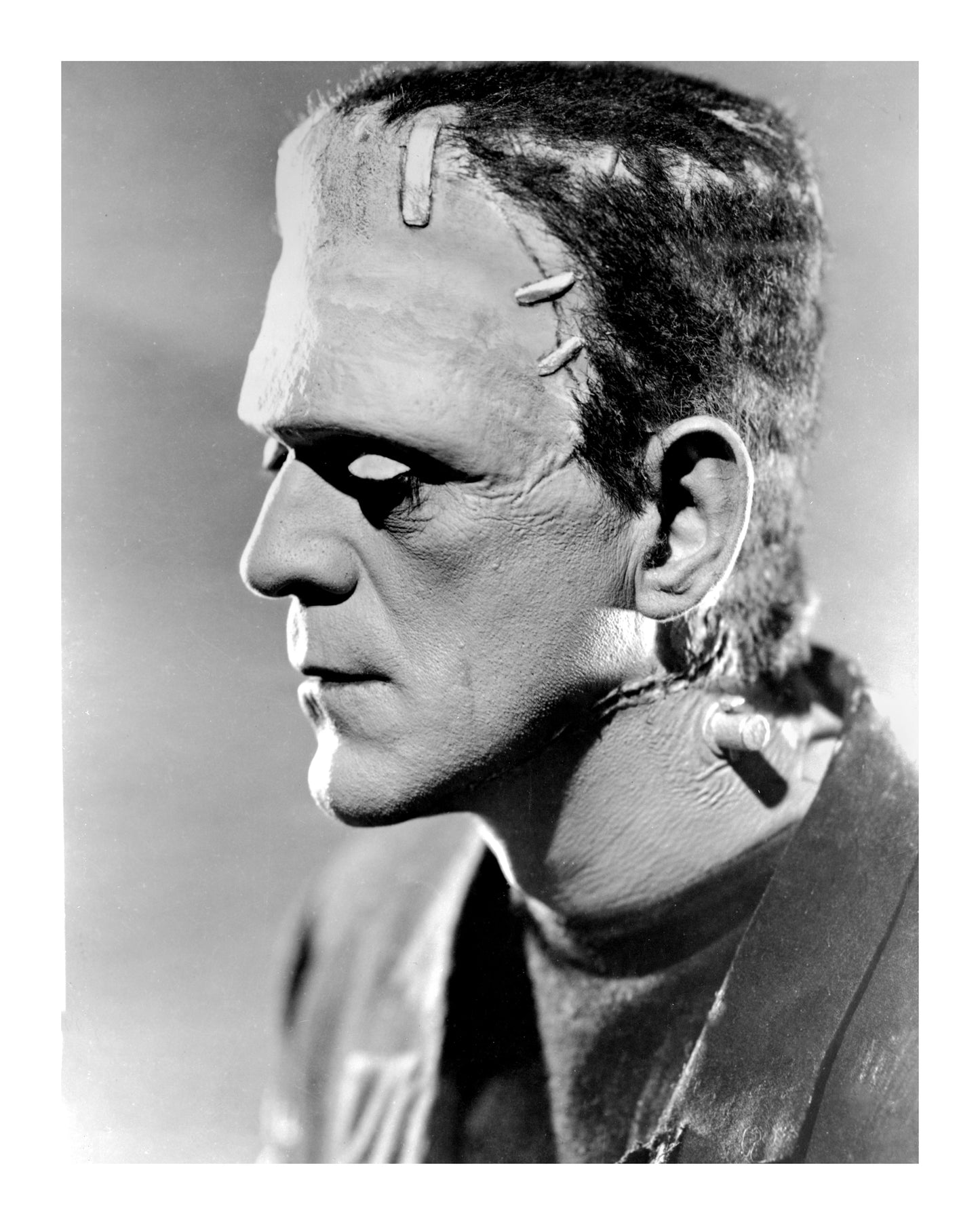 Johnny Cash joue de l'harmonica