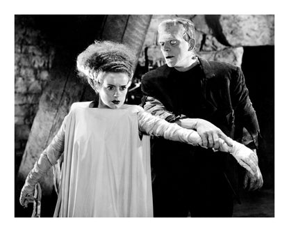 Johnny Cash joue de l'harmonica