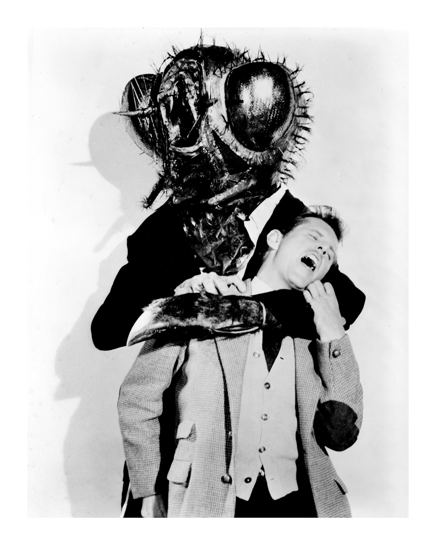 Johnny Cash joue de l'harmonica