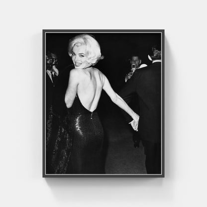 Marilyn Monroe - Looking Back