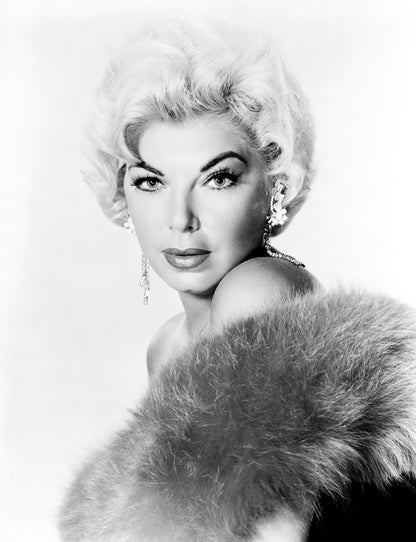 Barbara Nichols in Fur