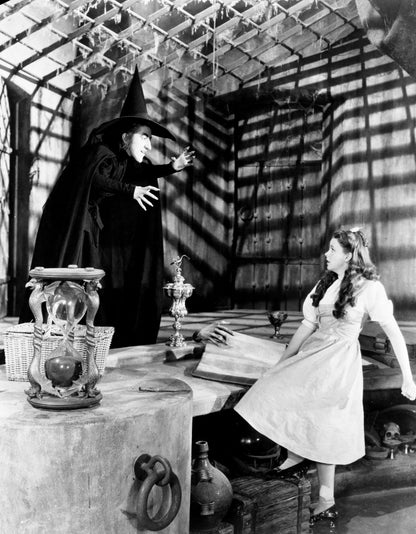 The Wizard of Oz: Elphaba vs. Dorothy